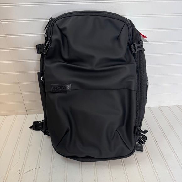 NEW BackVac Pro Backpack TSA Approved Black - Picture 2 of 9